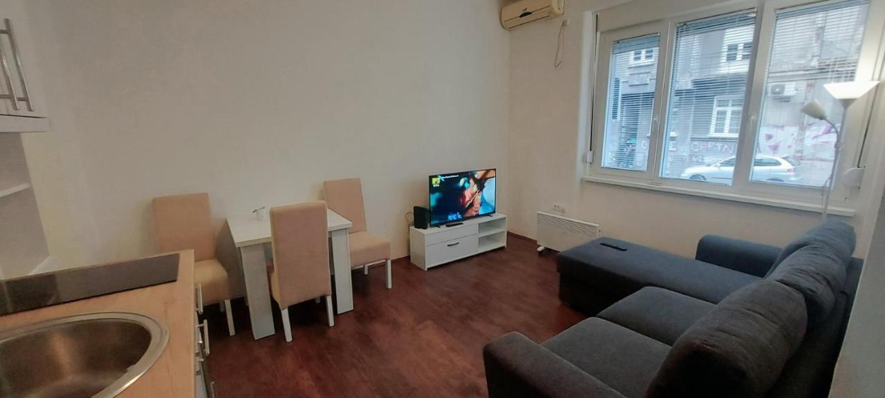 Zeleni Venac Studio & Apartment Белград Экстерьер фото